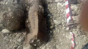 Második világháborús repülőbombát találtak Brassóban az egykori traktorgyár helyén