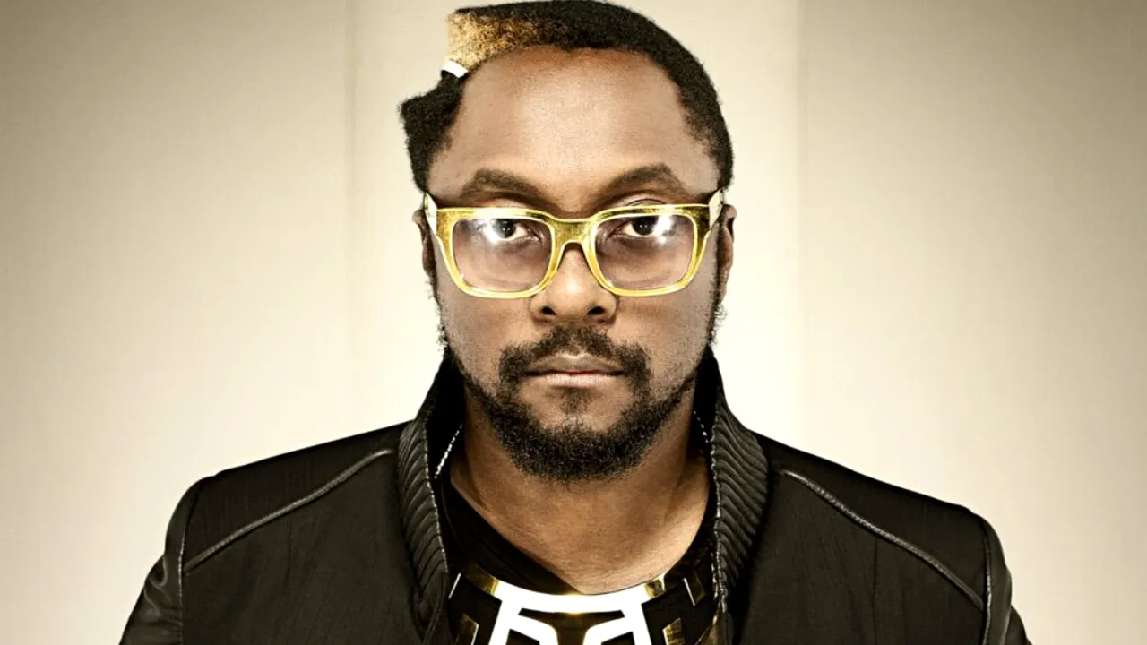 Rapperul will.i.am a acuzat de rasism o însoţitoare de zbor