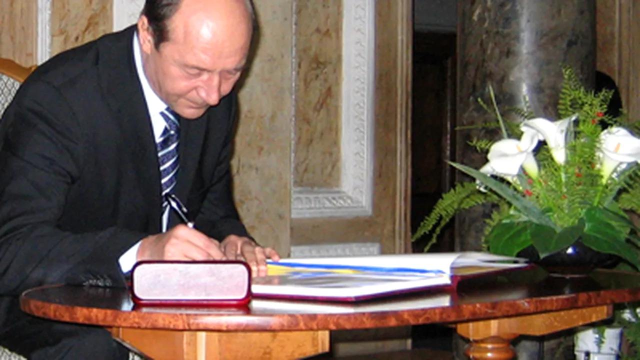 Băsescu a semnat decretul pentru desemnarea Sorinei Plăcintă în funcţia de ministru al Tineretului