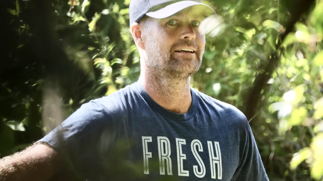 Facebook a eliminat pagina celebrului bucătar Pete Evans. Motivul pentru care platforma a recurs la acest gest