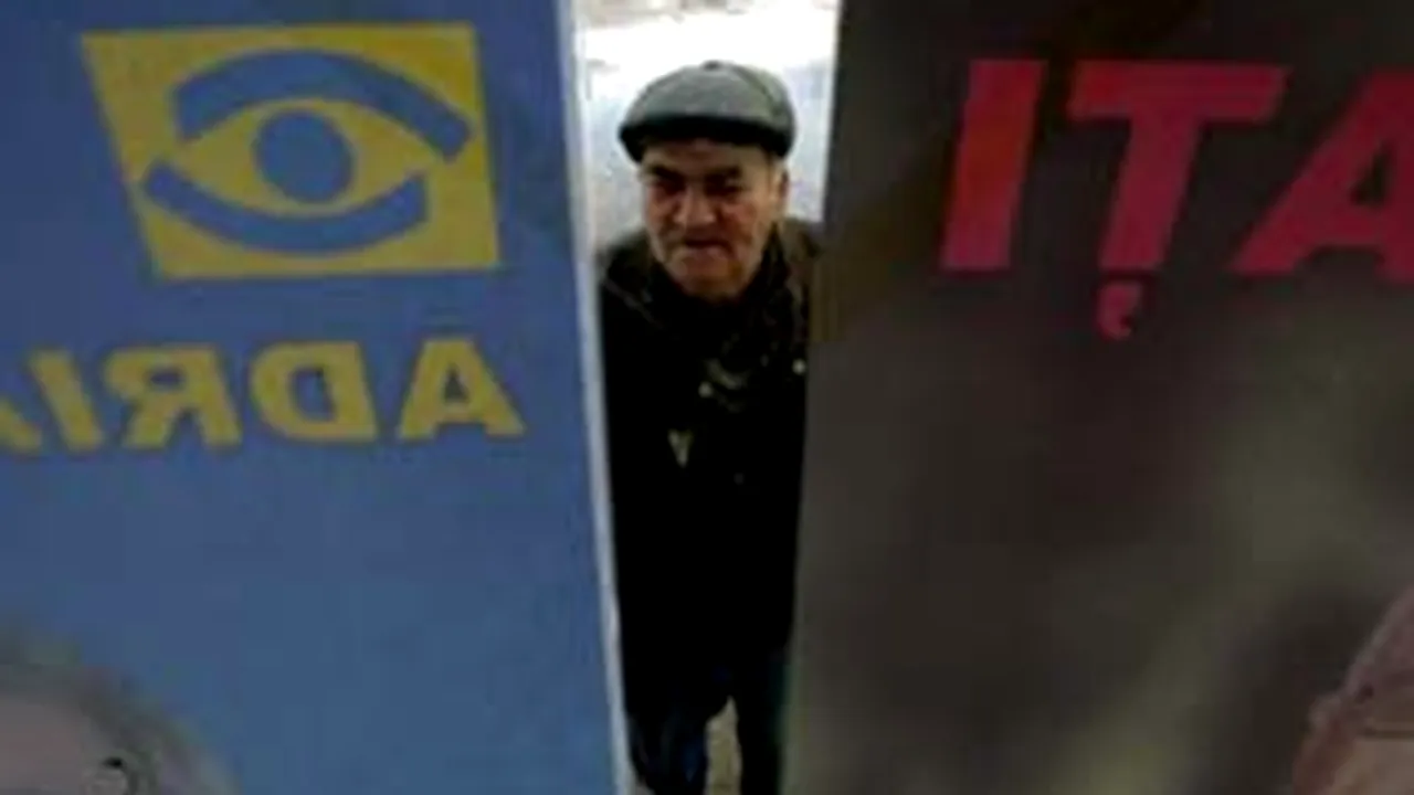Prahova: O treime din primăriile din judeţ nu respectă legea electorală privind afişajul