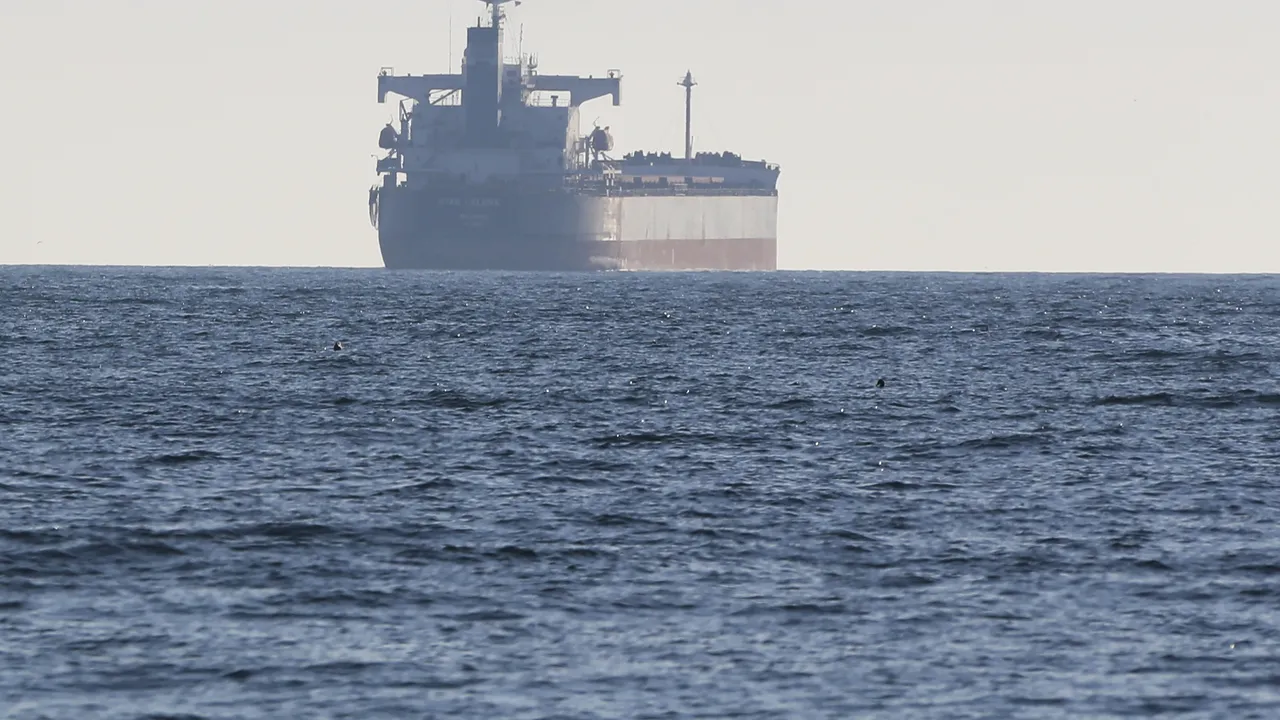 Grecia sfătuieşte navele să evite apele yemenite după atacurile din Marea Roşie