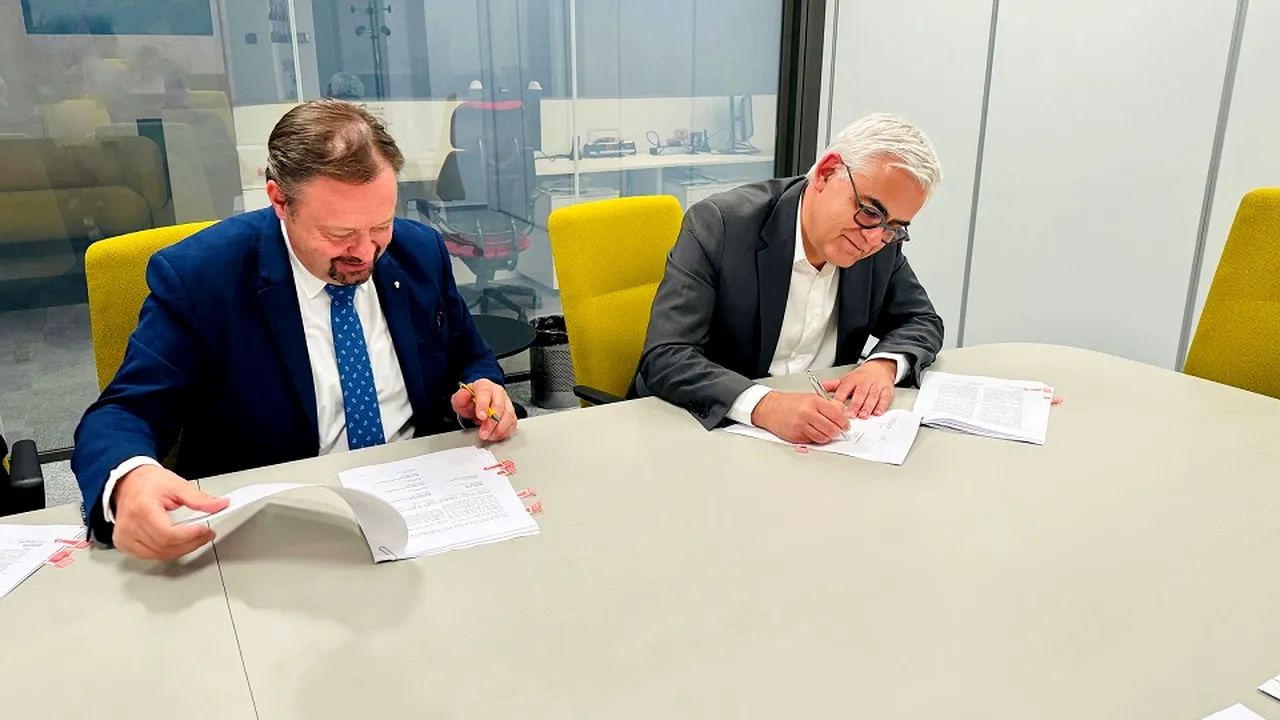 SAINT-GOBAIN ROMÂNIA ŞI OMV PETROM SEMNEAZĂ UN ACORD PENTRU ACHIZIŢIA DE ENERGIE VERDE