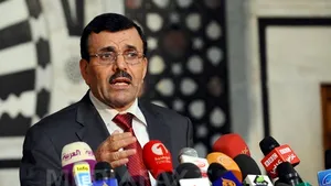 Premierul tunisian şi-a anunţat demisia