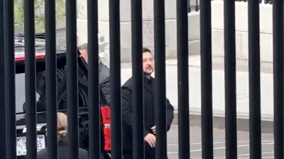 FOTO&VIDEO Zelenski, la Casa Albă, pentru întâlnirea cu Trump. Președintele Ucrainei, introdus prin intrarea laterală
