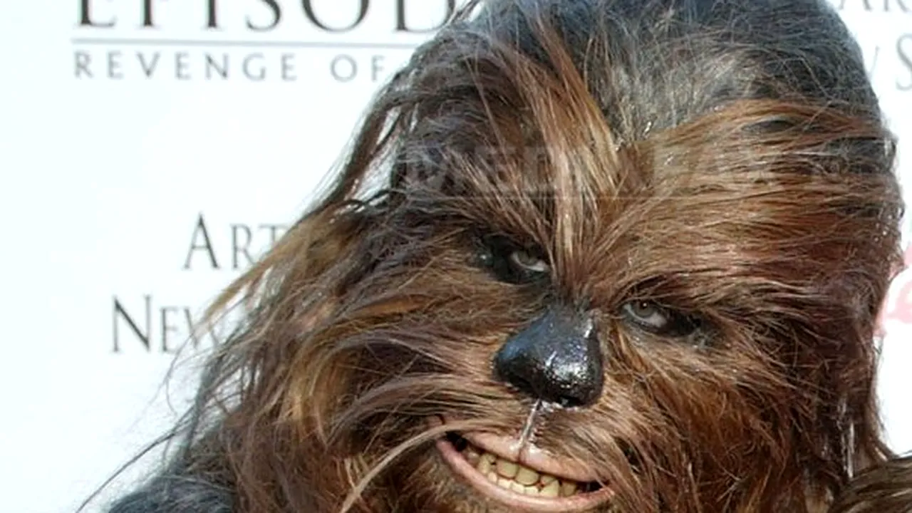 Licitaţie de suveniruri cinematografice: Capul lui Chewbacca, din 
