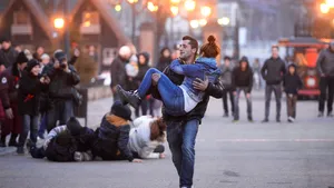 LIFE: Ziua Îndrăgostiţilor. În 5 gesturi de dragoste