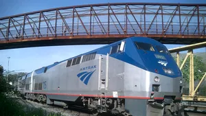 VIDEO Un tren de călători a deraiat într-o gară din oraşul american New York