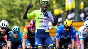 Girmay devine primul african de culoare care câştigă o etapă în Tour de France