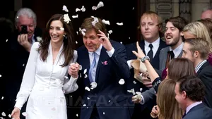 Paul McCartney s-a căsătorit pentru a treia oară. Ceremonia a fost marcată de discreţie