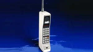 Telefonia mobilă sărbătoreşte 40 de ani de la primul apel