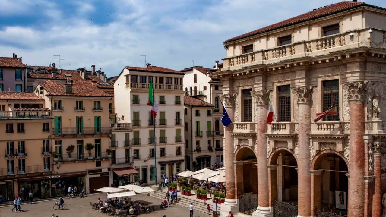 Un oraș din Italia vrea să ia fața Veneției. Are un centru istoric inclus în patrimoniul UNESCO