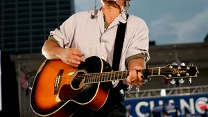 Bruce Springsteen pleacă în turneu (Video)