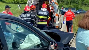 Cinci persoane rănite după un accident pe DN 17D, în Bistriţa Năsăud