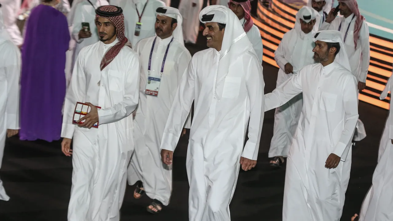 Controverse legate de „drepturile omului”. Emirul Qatarului vrea ca vizitatorii Cupei Mondiale să respecte cultura ţării sale