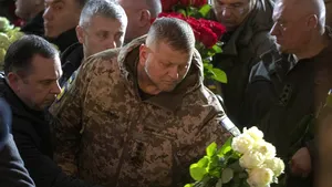 FT: Zelenski se pregăteşte să îl înlocuiască pe comandantul şef al Forţelor Armate ale Ucrainei / Ar fi cea mai importantă remaniere de la începutul războiului