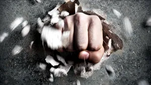 „Fight Club” într-un sat din Dolj: Şase oameni, duşi la spital după o încăierare în faţa unui bar/ Totul a pornit de la băutură 