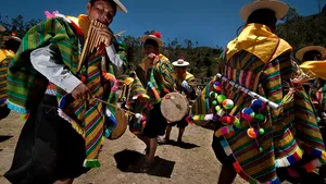 COOLTURA de WEEKEND: Party în parc: Sistem ca pe Ferentari. Craft Beer pentru finuţi. Funk şi Disco - FOTO