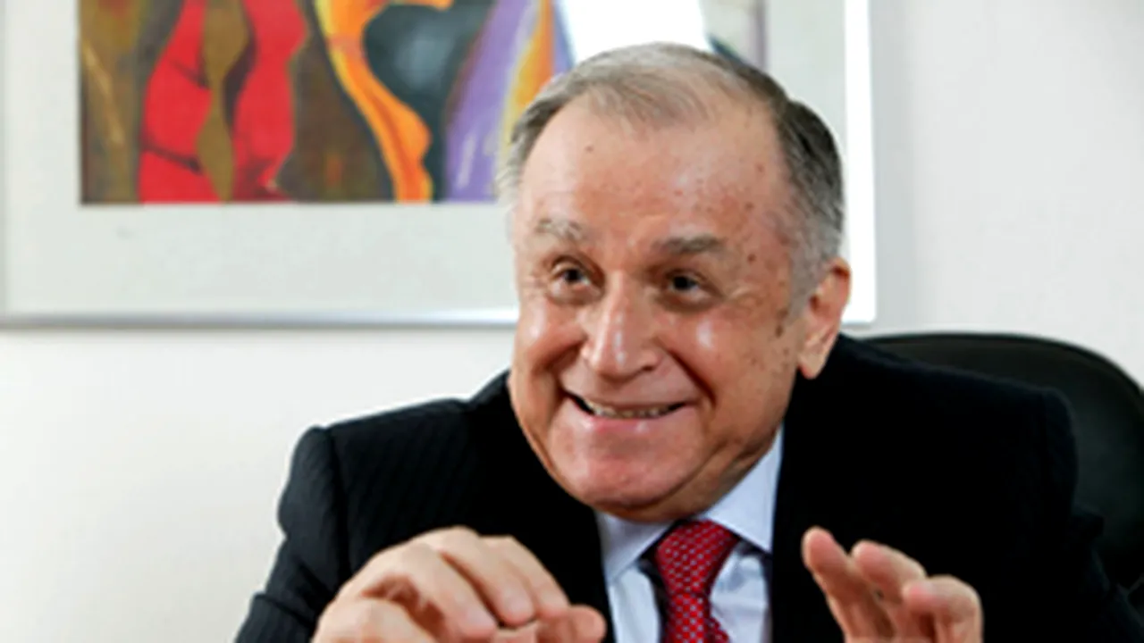 Iliescu: Iubirea e în fiecare zi, nu o dată pe an
