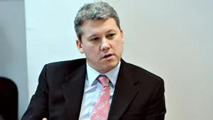 Predoiu către Miliband: Deşi lucrurile nu au fost totdeauna perfecte, România s-a transformat profund