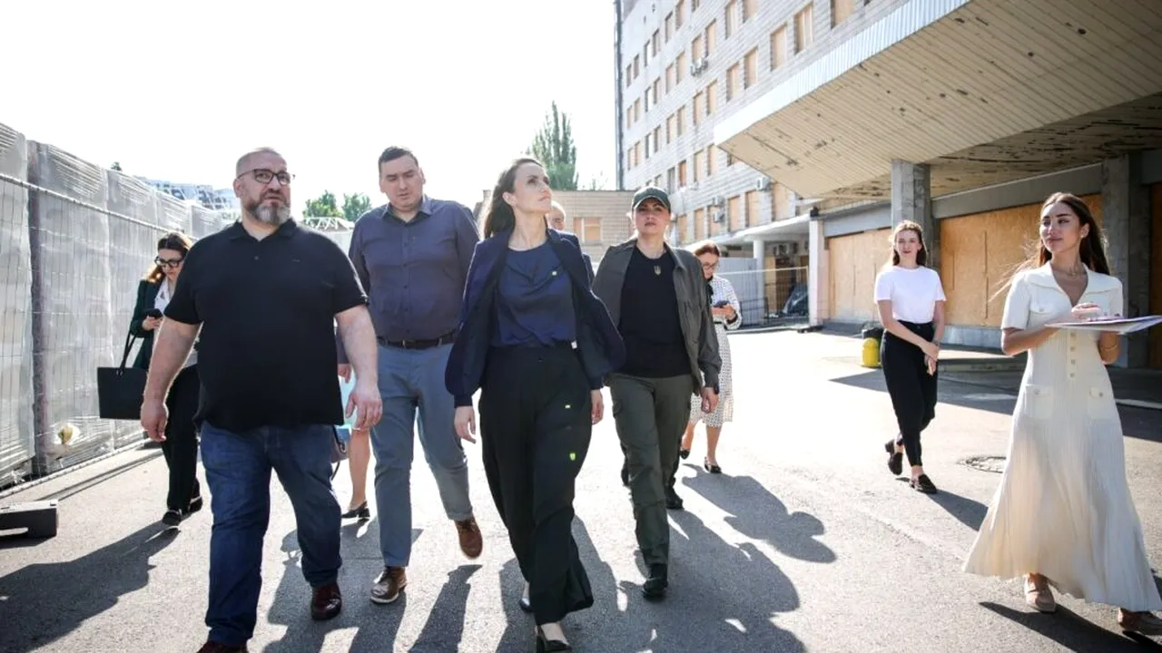 Oana Țoiu discusses economic and defense cooperation with Ukrainian Prime Minister