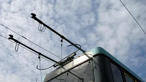 Circulaţia troleibuzelor în zona Universităţii a fost reluată după aproximativ o oră