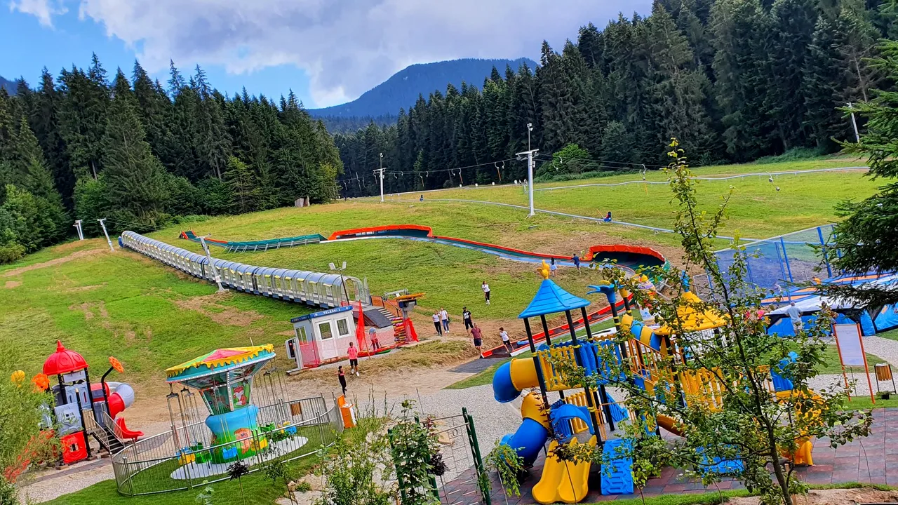 La un parc de distracţii din staţiunea montană Durău, te simţi ca în Austria
