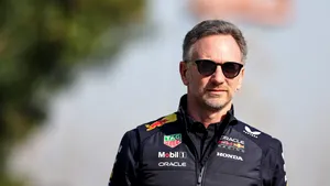 „Am regretat imediat”. Legenda F1 a Marii Britanii dezvăluie că a încălcat eticheta regală la prânz cu Regina Elisabeta a II-a
