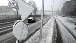 Infotrafic: Se circulă în condiţii de iarnă, însă precipitaţiile au scăzut în intensitate