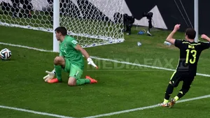 CUPA MONDIALĂ: Spania a învins Australia, scor 3-0, şi a încheiat pe locul trei în grupa B