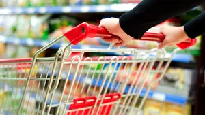 Probleme la unul dintre cele mai mari supermarketuri care se găsește și la noi în țară. Compania închide 25 de magazine şi concediază sute de oameni