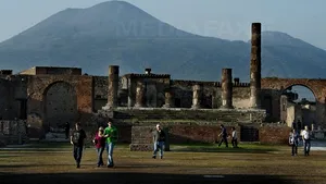 FOTO Poziţia INDECENTĂ a unui trup găsit în oraşul Pompei a stârnit imaginaţia utilizatorilor de internet