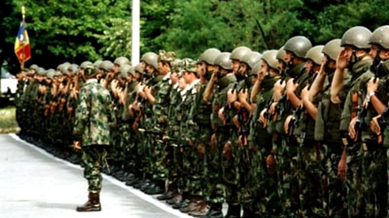 Tinerii ar putea fi obligaţi să se prezinte la centrele militare pentru luare în evidenţă
