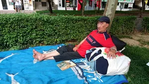 #euprimar Bucureştiul “invizibil”: 5000 de oameni care trăiesc pe străzi şi în canale/ Mărturii şocante: “În canal este moartea. E grea viaţa de boschetar. Vreau viaţa mea înapoi” | FOTO, VIDEO