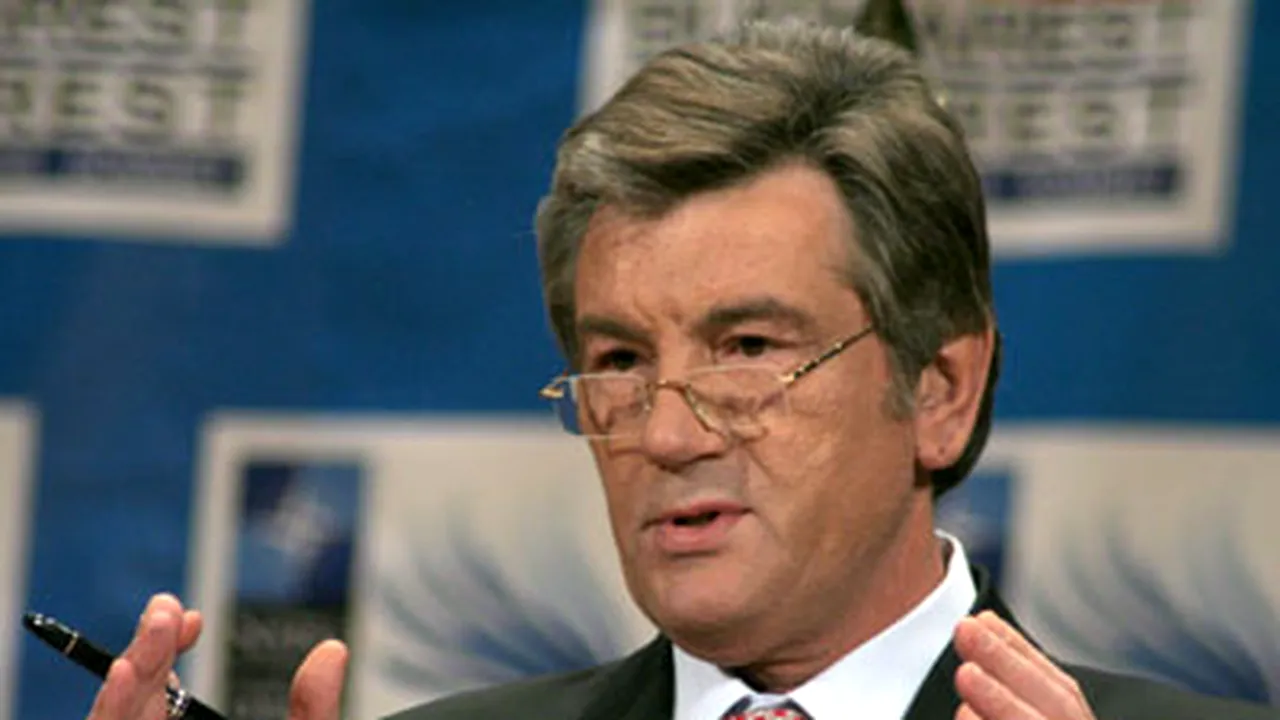 Victor Iuşcenko, ameninţat cu moartea