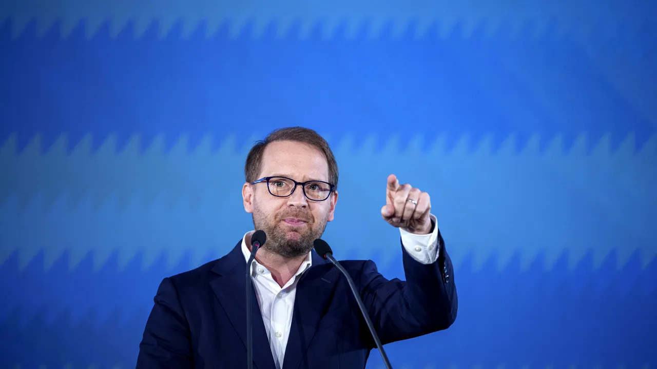Fritz: Elena Lasconi este cel mai bine clasat candidat pro-european