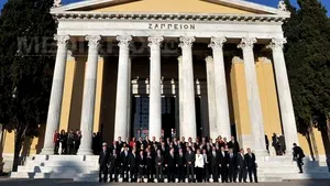 Grecia preia oficial astăzi conducerea UE pentru următoarele şase luni