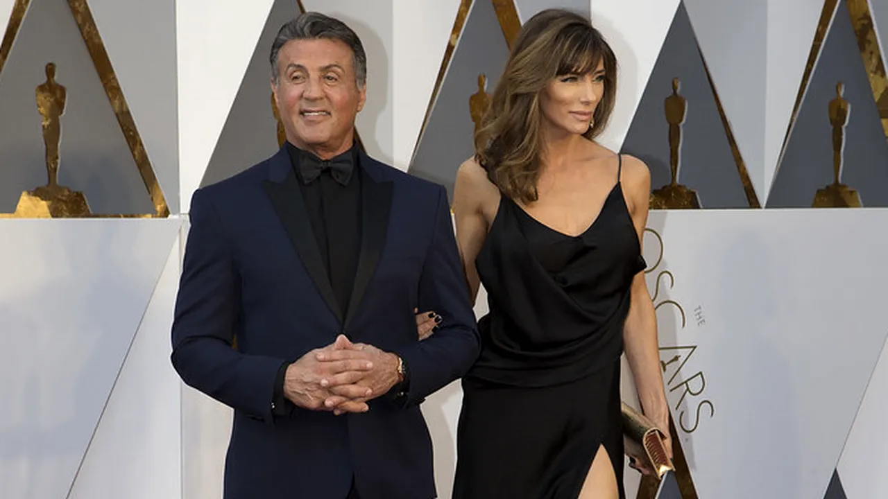 Sylvester Stallone divorţează după 25 de ani de căsnicie 
