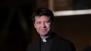 „Ochii pe mine!”, cu Vlad Craioveanu - invitaţi la Aleph News: preotul catolic Francisc Doboş şi Maria Desmirean, co-fondator Biodeck