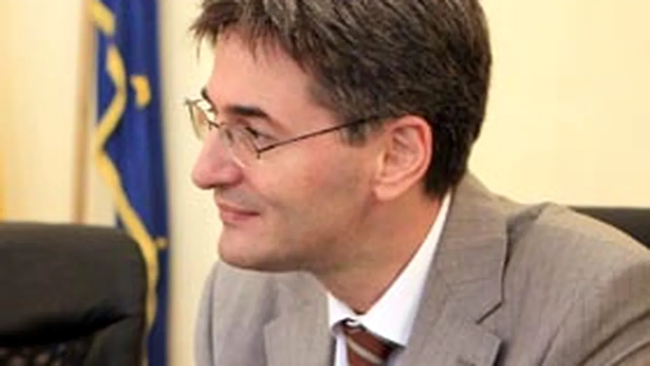 Leonard Orban: Evitarea reacţiilor emotive şi soluţii pragmatice, în criza românilor din Italia