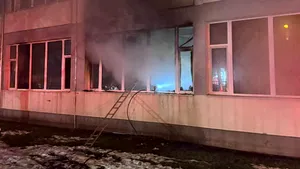 Incendiu într-o clădire a Universității din Oradea. Atelier și laborator de inginerie, distruse