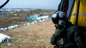 Operaţiunile de salvare a sinistraţilor din Filipine se accelerează, odată cu sosirea armatei SUA