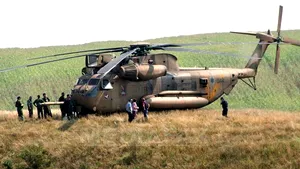 Elicopterul israelien care a aterizat de urgenţă în urma unei defecţiuni a decolat