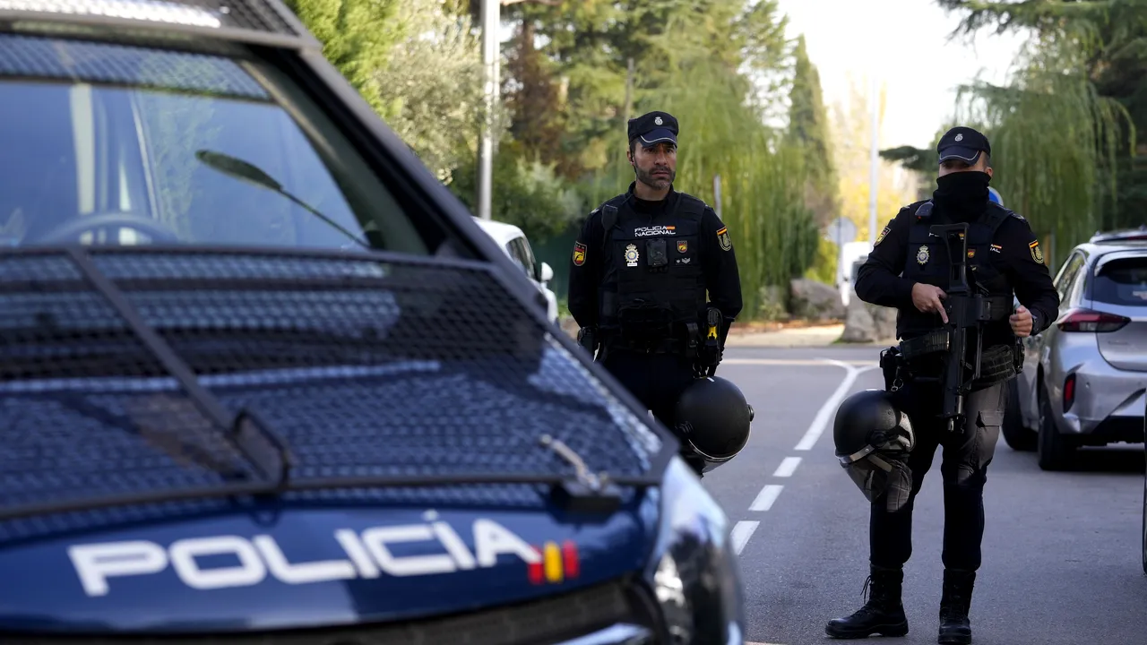 Posibilă scrisoare - capcană trimisă la ambasada SUA din Madrid