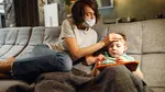 Zile cu febră, absențe de la serviciu, vârstnici sau copii bolnavi. Medicii de familie îndeamnă la vaccinarea antigripală