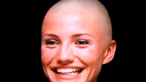 Cameron Diaz s-a ras în cap