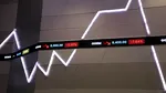 Prăbușire pe bursa unei mari economii asiatice. Acțiunile au pierdut peste 40% în 2026, iar investitorii străini își retrag miliardele
