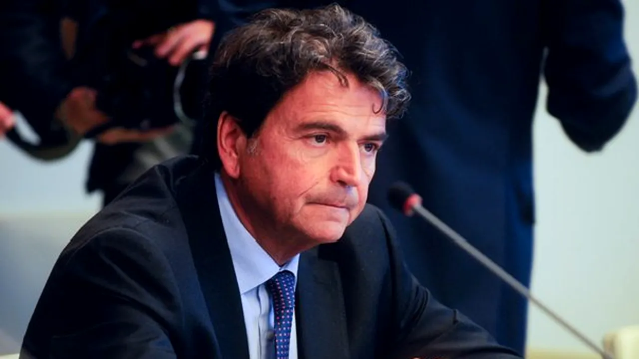 Lellouche: Dosarul Schengen nu are legătură cu problema tratamentului romilor