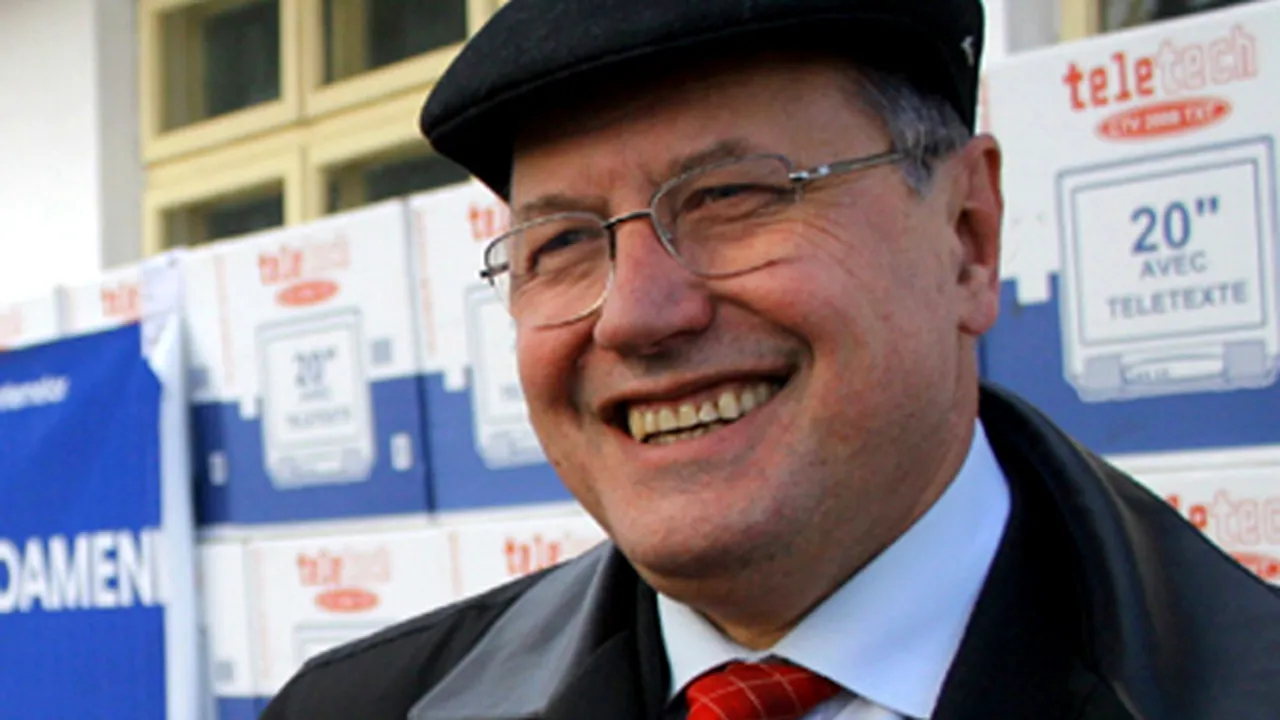 PDL a depus la Cameră cererea de înfiinţare a Comisiei de revizuire a Constituţiei