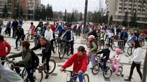 Harghita: Aproape 600 de persoane, la o plimbare cu bicicletele organizată de Jandarmerie - FOTO